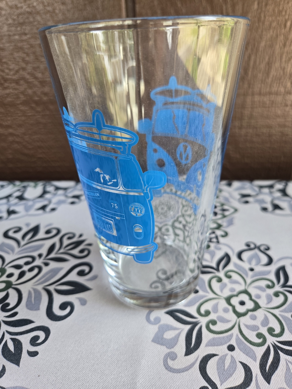 VW Bus Michigan GR8 LKS License Plate Glass Tumbler